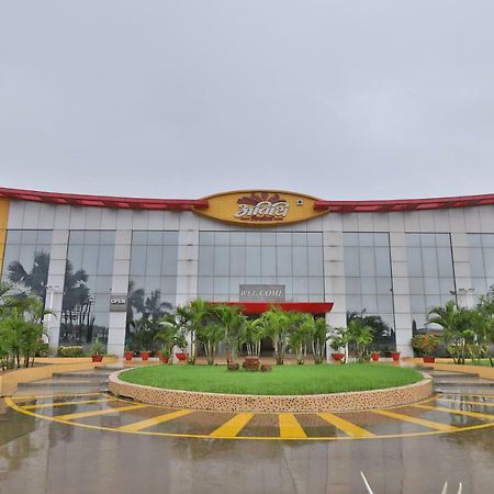 Bharuch Capital O 47284 Atithi Resort מראה חיצוני תמונה